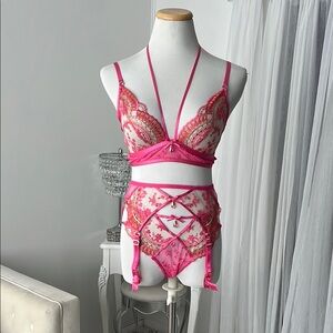 Honey Birdette Pink Bra Panty Garter Lace Lingerie Set L